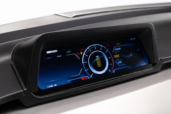 טרקטורון UTV ברישוי צהוב BENDA סופרנובה 1000 SUPERNOVAE מסך שליטה דיגיטלי וצבעוני