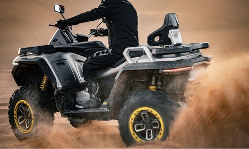 טרקטורון בנדה רדסטון 550 Redstone 550 BENDA - מבט מהצד בפעולה