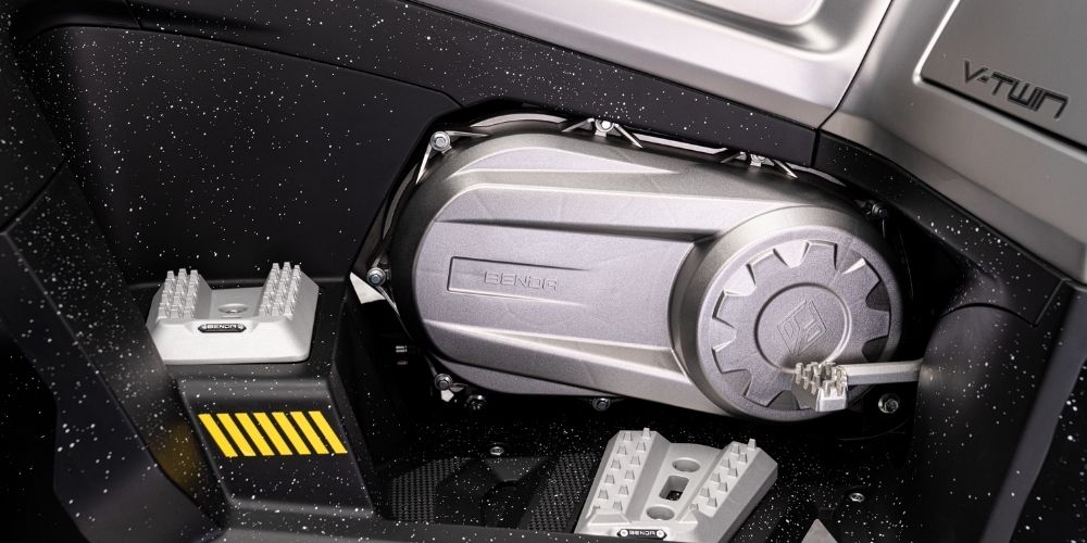 מנוע V-Twin עוצמתי חוויית רכיבה חלקה יותר. BENDA REDSTONE 550 טרקטורון בנדה רדסטון 550